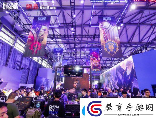 CJ暴雪展臺熱度爆棚！COSER合影、展館活動豐富